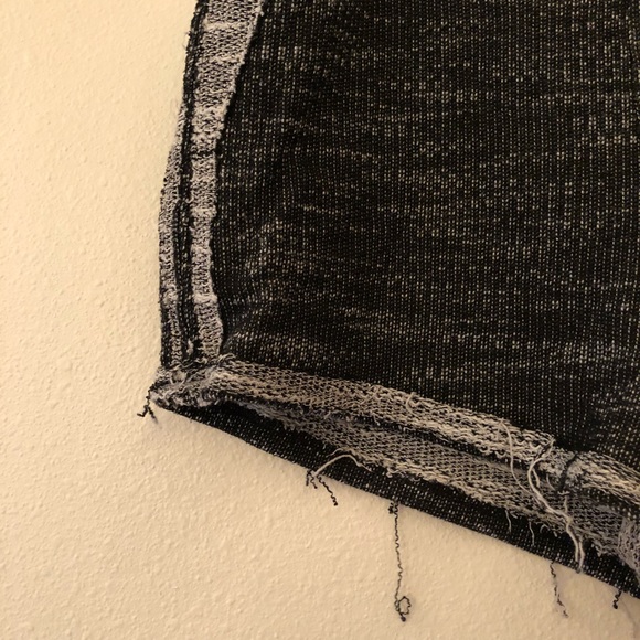 distressed gray shorts - Picture 4 of 4